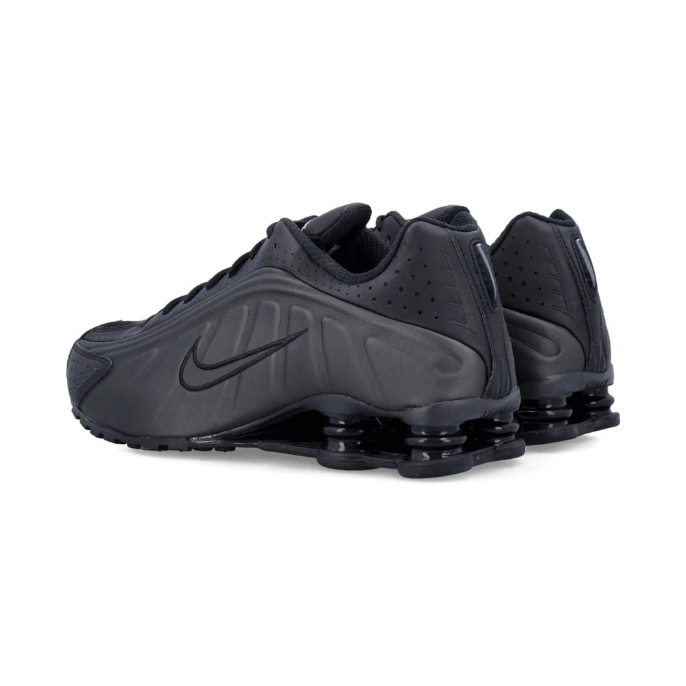 Nike Shox R4
